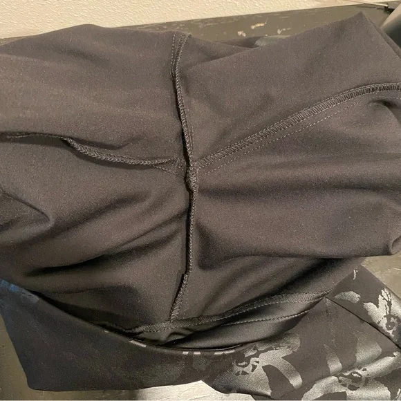 SOFT SURROUNDINGS Black Twilight Floral Pants Size XS(2/4) Thick Pull-On Casual - Picture 7 of 11